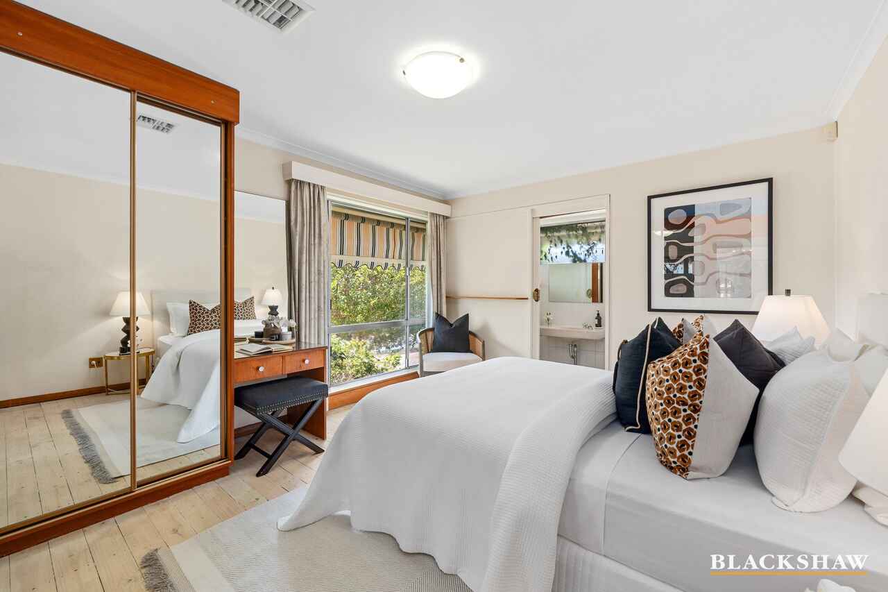 12 Caley Crescent Narrabundah