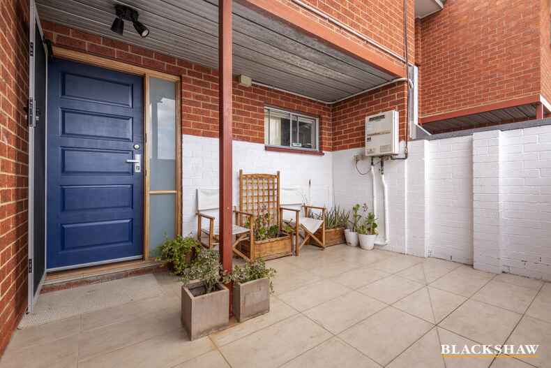 8/1 Hakea Street Karabar