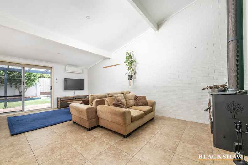 8/1 Hakea Street Karabar