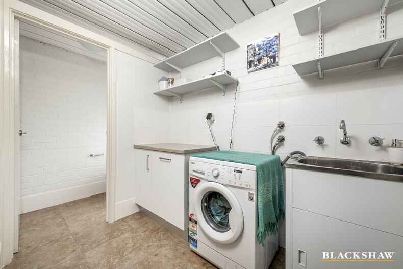 8/1 Hakea Street Karabar