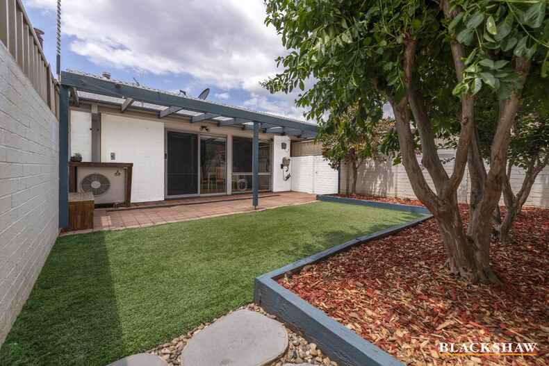 8/1 Hakea Street Karabar