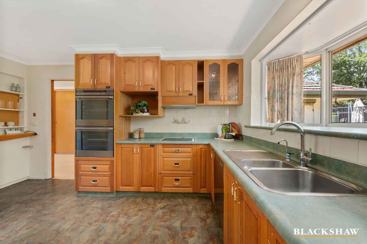 12 Caley Crescent Narrabundah