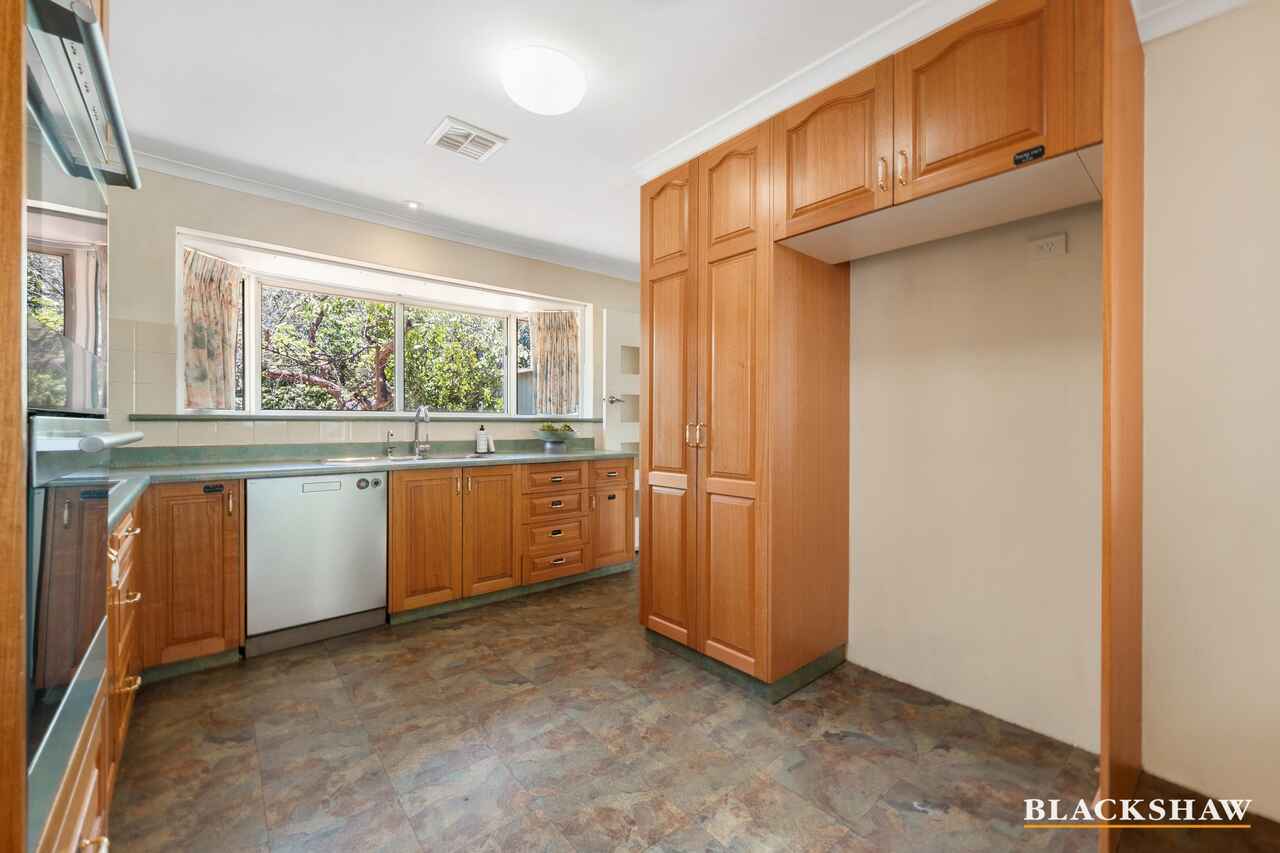 12 Caley Crescent Narrabundah