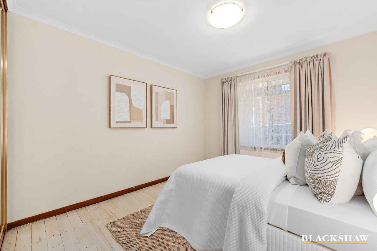 12 Caley Crescent Narrabundah