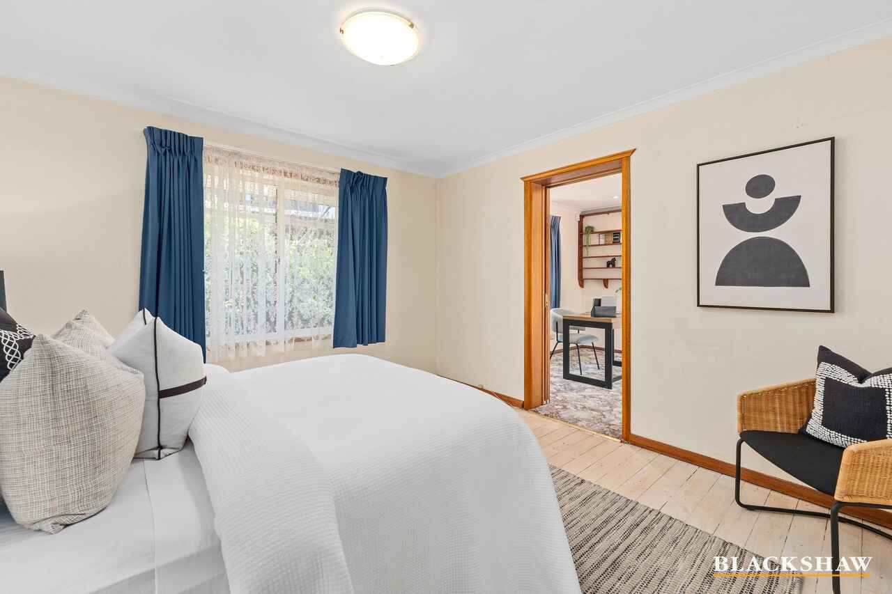 12 Caley Crescent Narrabundah