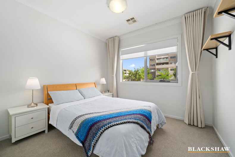 43/41 Philip Hodgins Street Wright