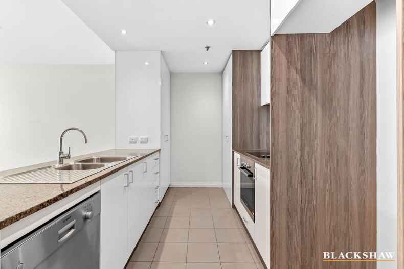 11/1 Mouat Street Lyneham