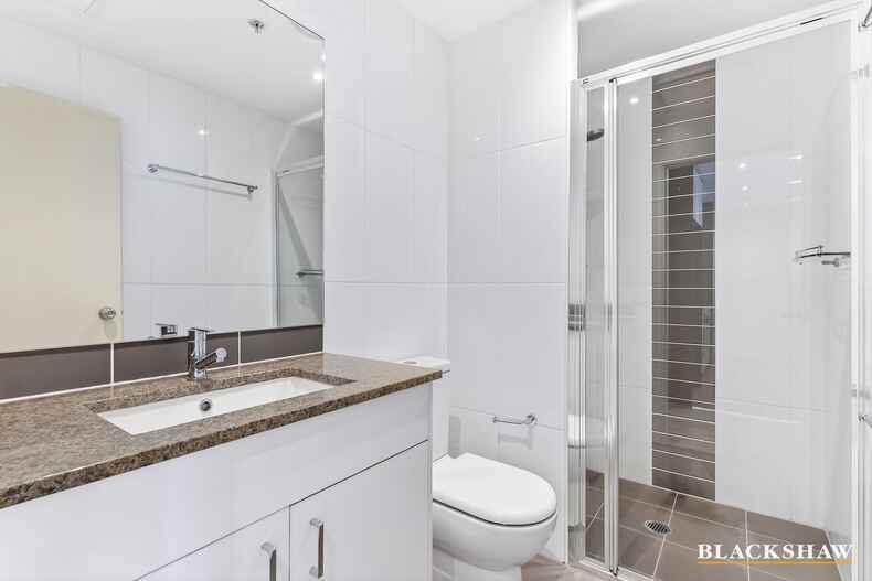 11/1 Mouat Street Lyneham