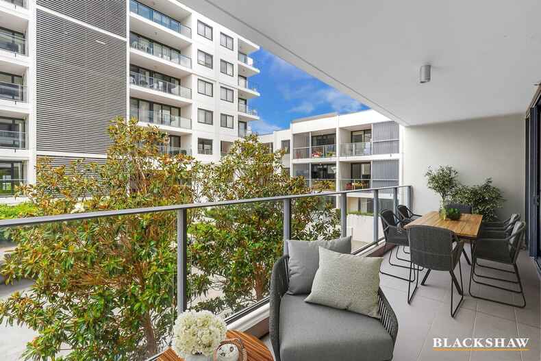 11/1 Mouat Street Lyneham