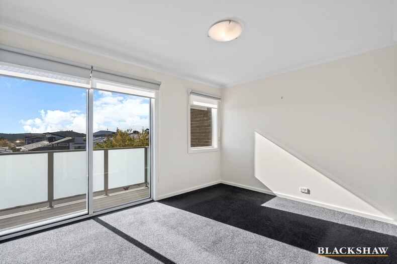 32/1 Arthur Blakeley Way Coombs