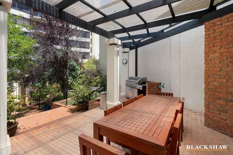 1104/2 Marcus Clarke Street City