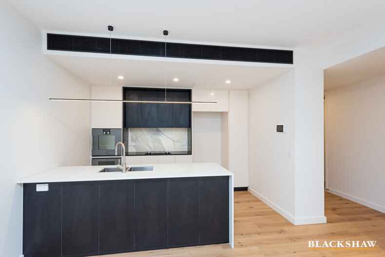 10/7 State Circle Forrest