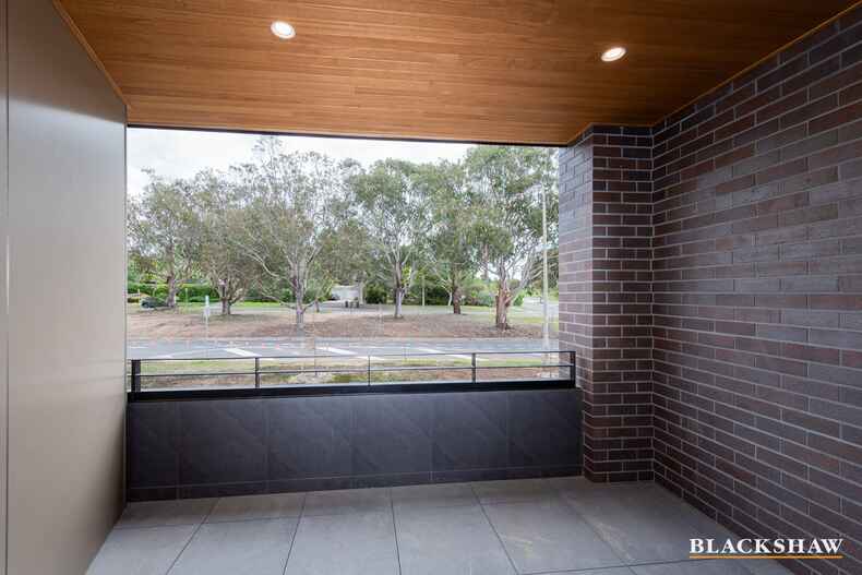 10/7 State Circle Forrest