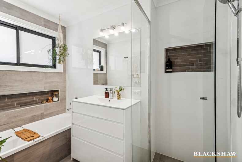 68 Daley Crescent Fraser