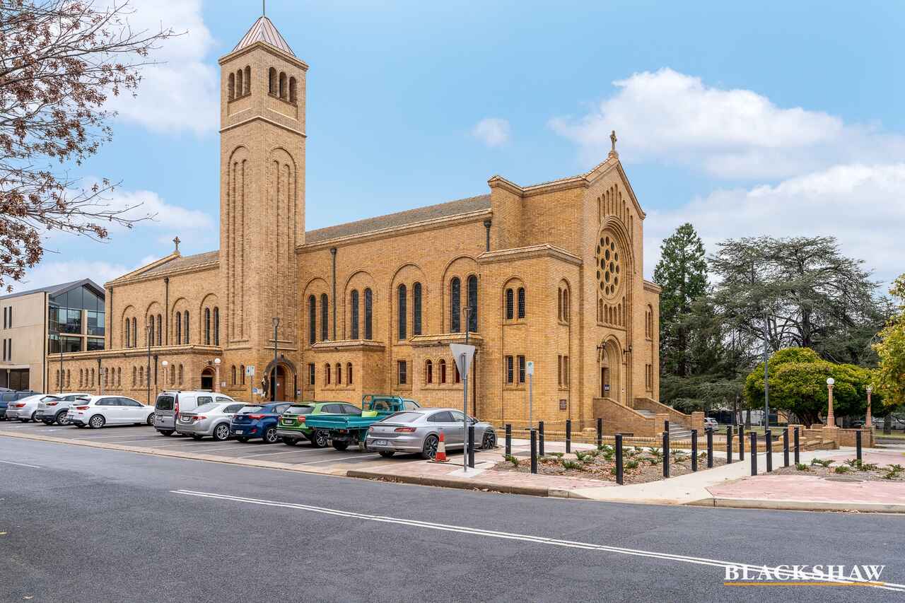 27/16 New South Wales Crescent Forrest