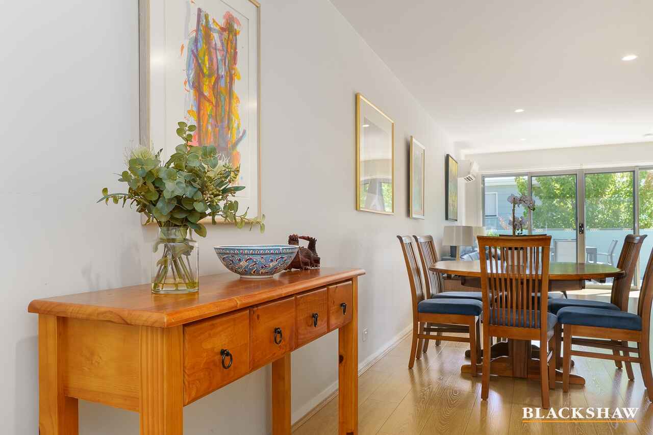 30/90 John Gorton Drive Coombs