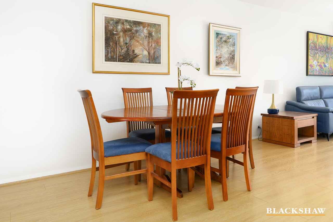 30/90 John Gorton Drive Coombs