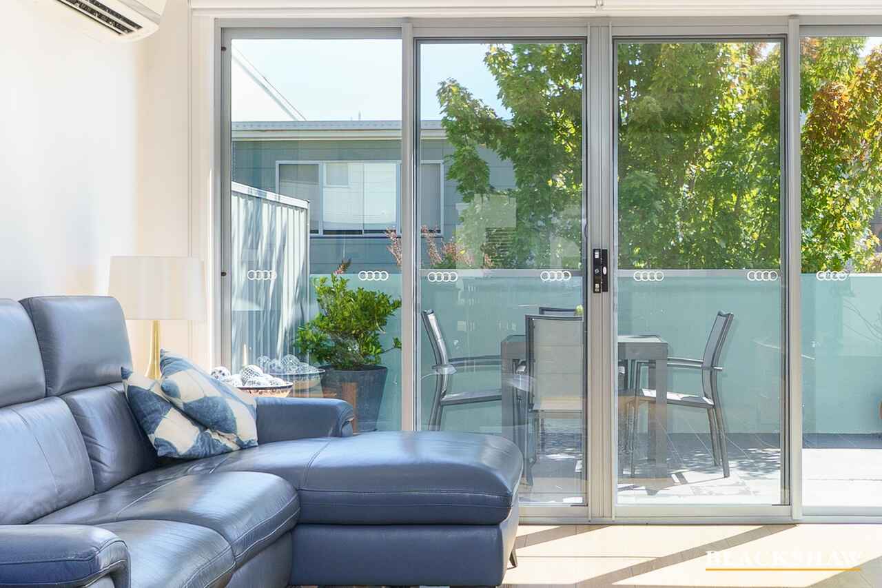 30/90 John Gorton Drive Coombs