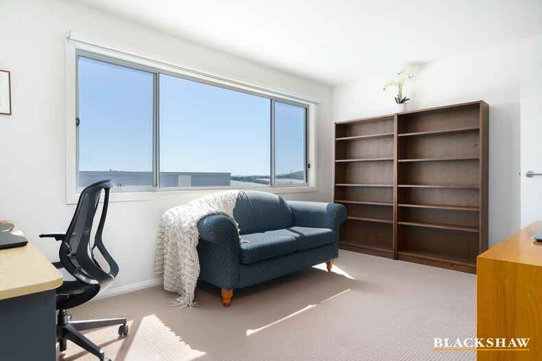 30/90 John Gorton Drive Coombs 30/90 John Gorton Drive Coombs