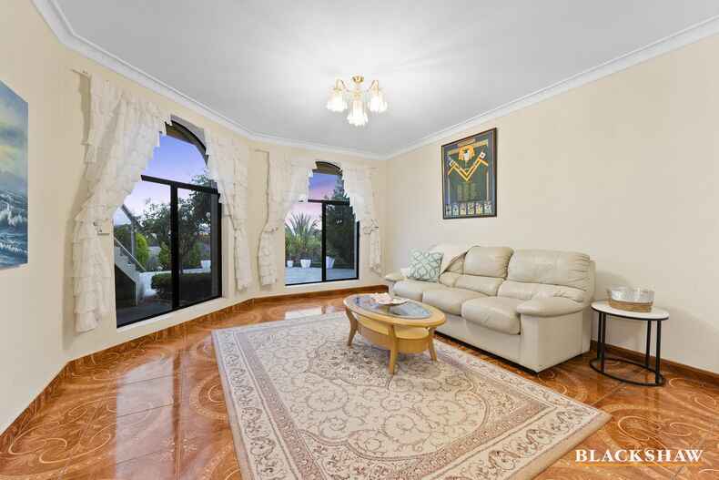 16 Tanderra Crescent Ngunnawal