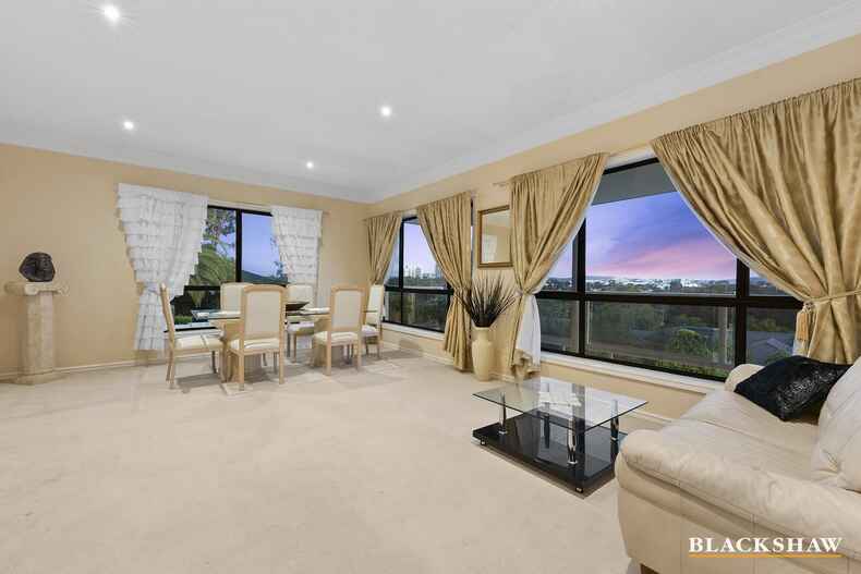 16 Tanderra Crescent Ngunnawal