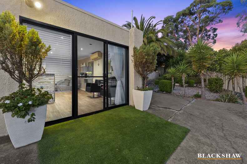 16 Tanderra Crescent Ngunnawal