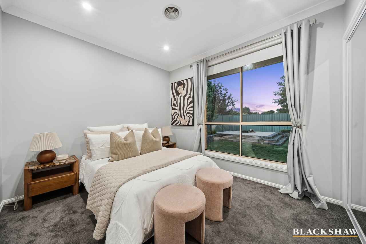 6 Mariners Court Jerrabomberra