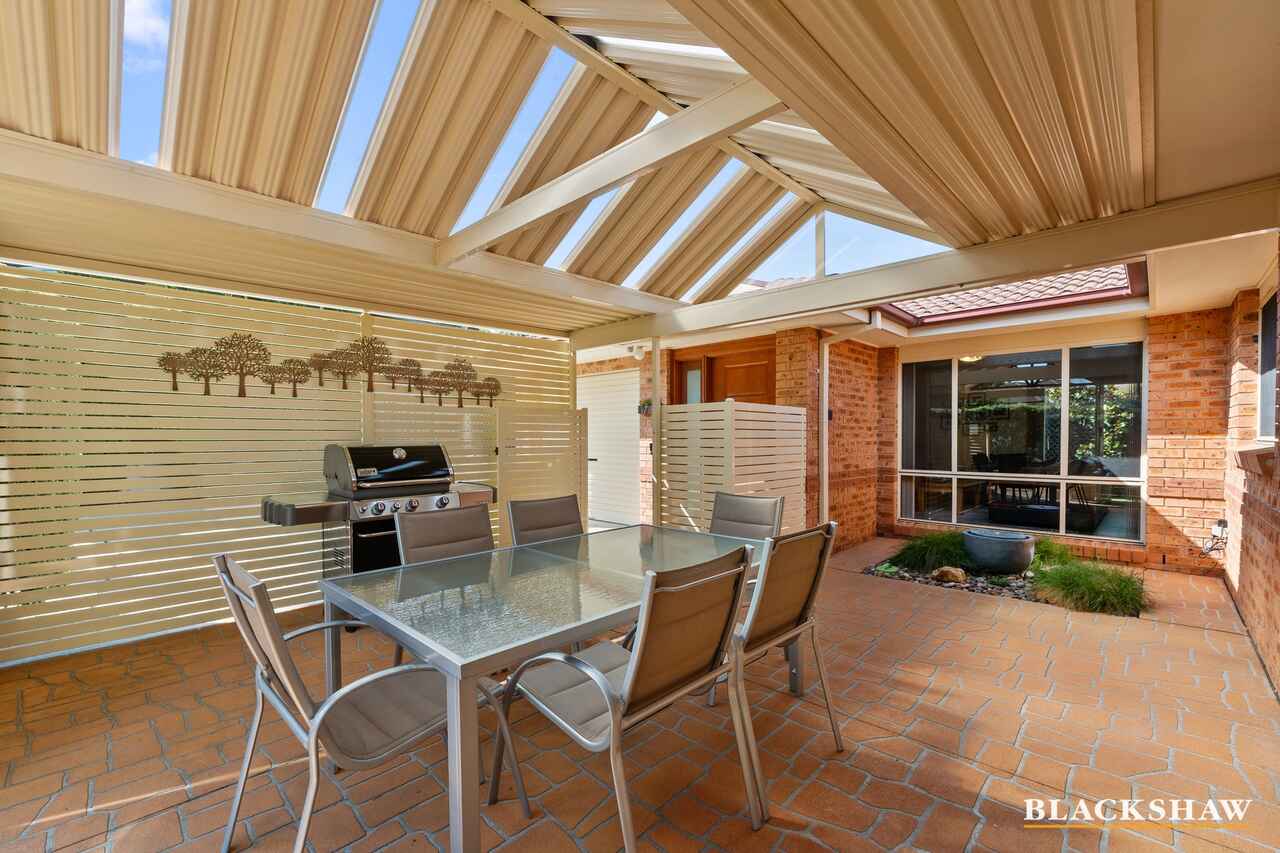 1/18 Winter Place Jerrabomberra