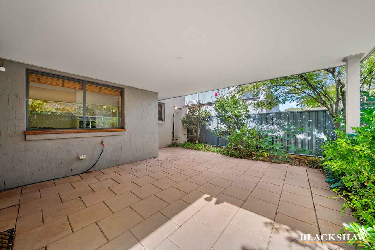 4/15 Ironbark Circuit Jerrabomberra