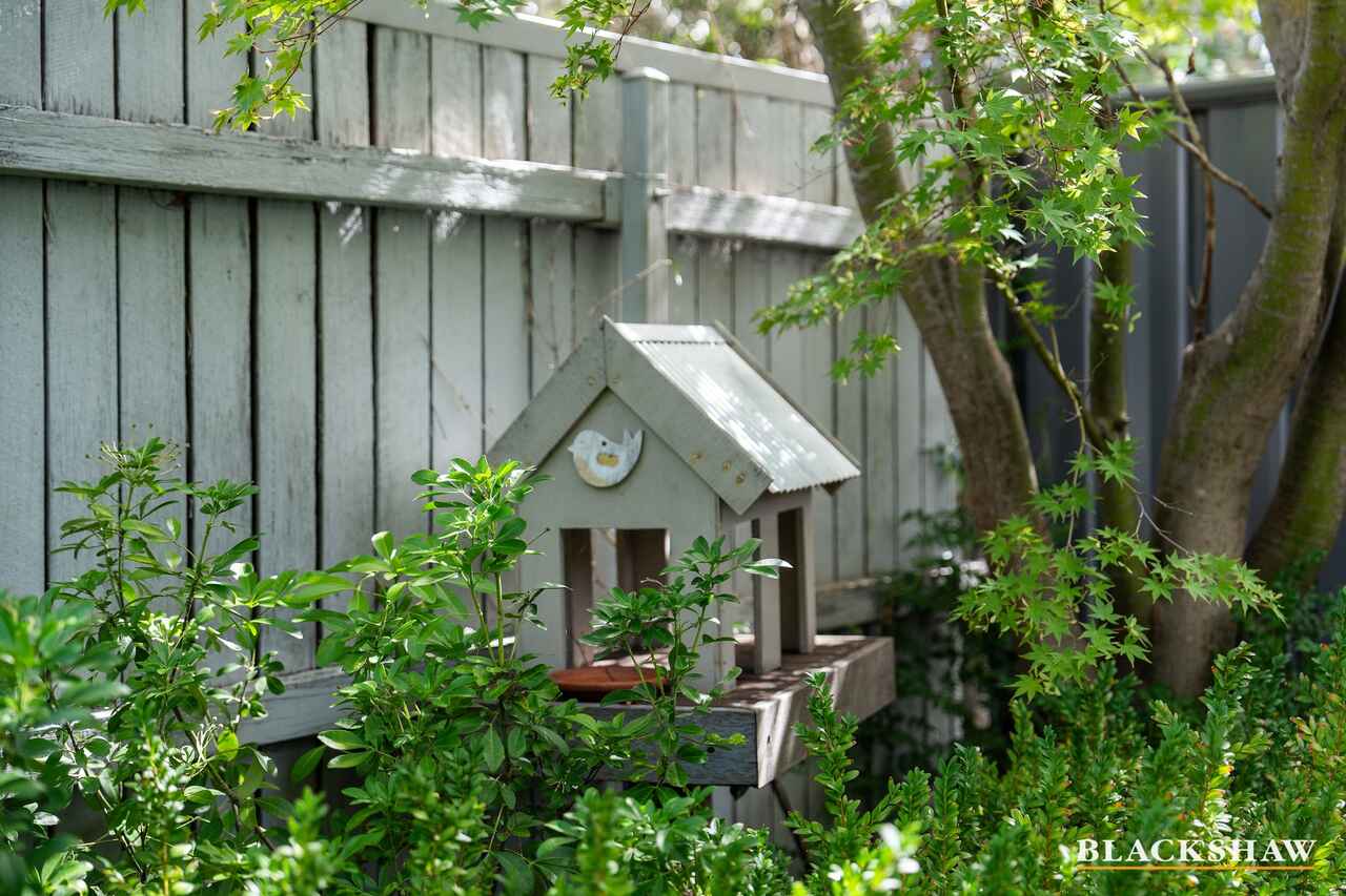 4/15 Ironbark Circuit Jerrabomberra