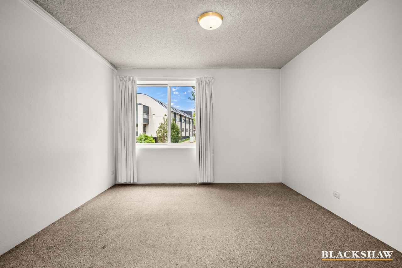 22/3 Waddell Place Curtin