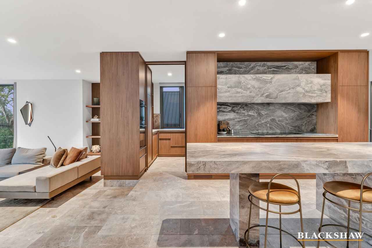 5 Northcote Crescent Deakin