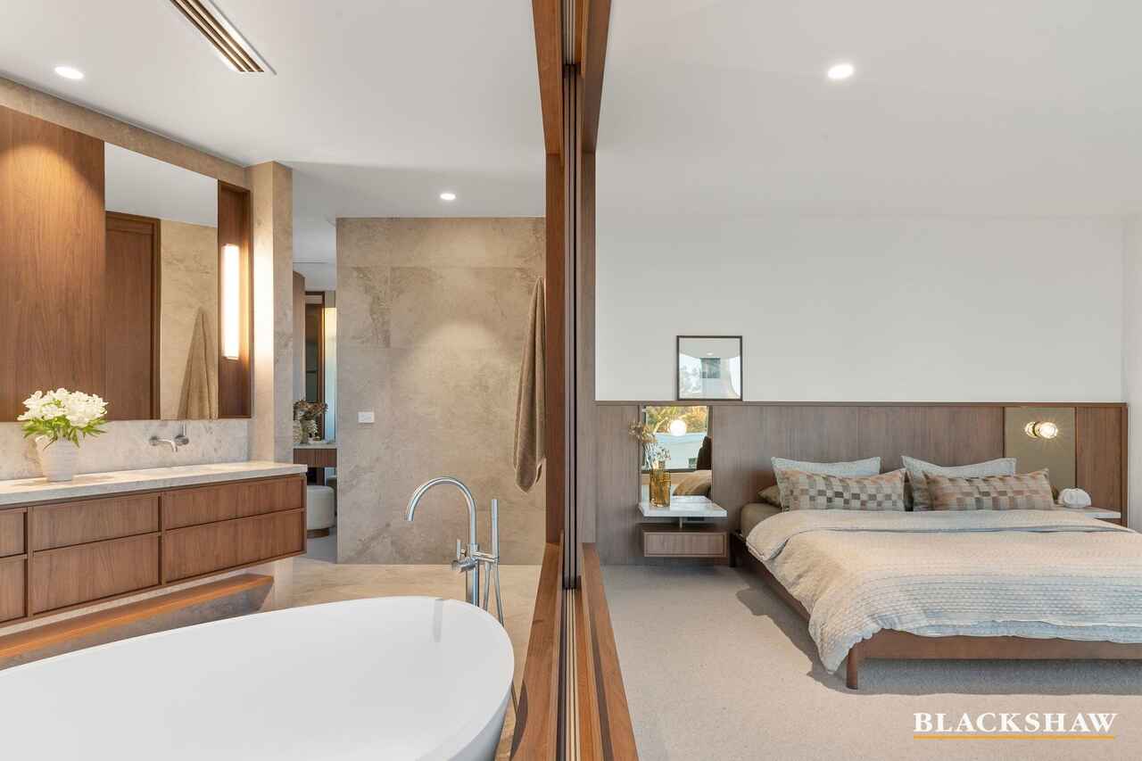 5 Northcote Crescent Deakin