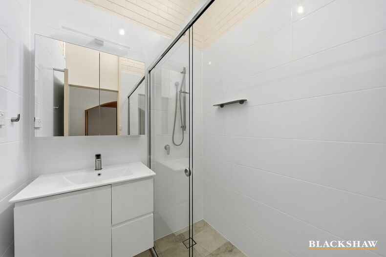 2/3 Hakea Street Queanbeyan