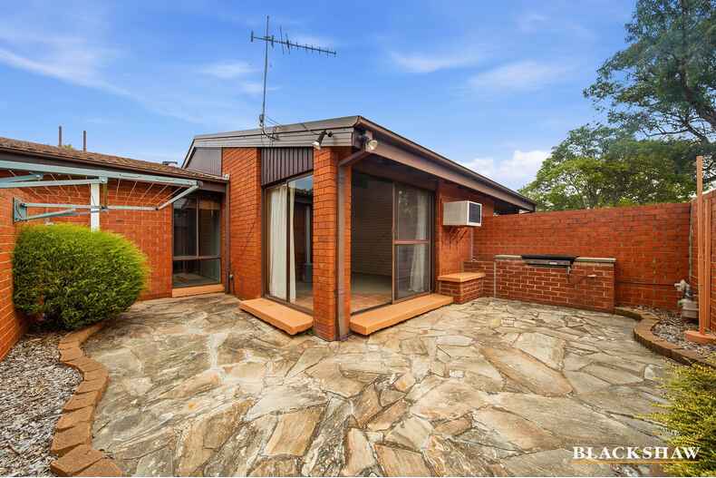 2/3 Hakea Street Queanbeyan