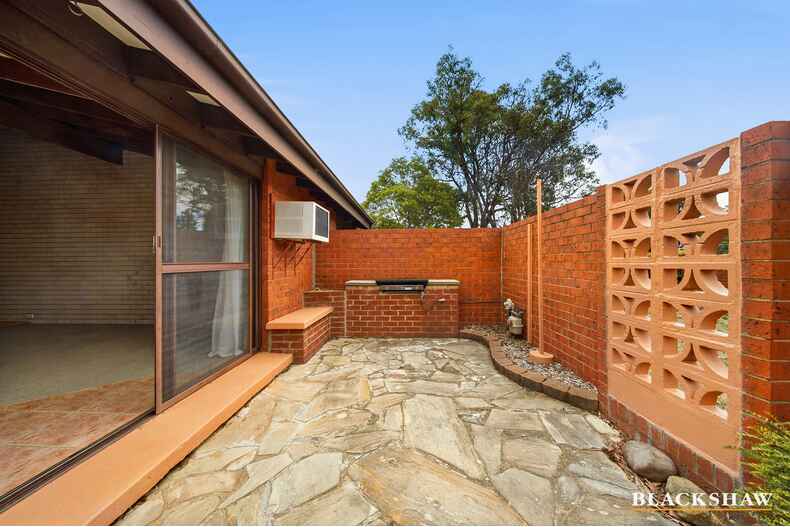 2/3 Hakea Street Queanbeyan