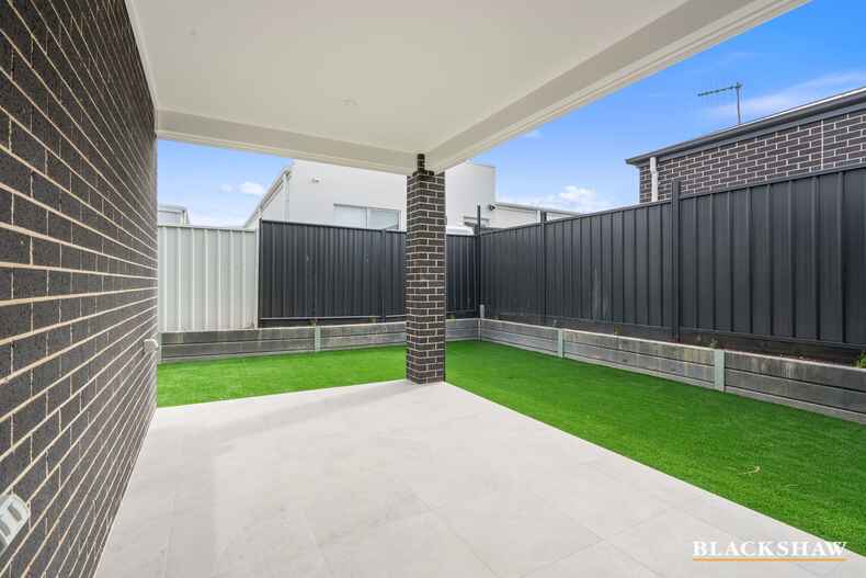 196 Robin Boyd Crescent Taylor