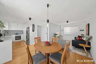 8/3-5 Davison Street Crestwood