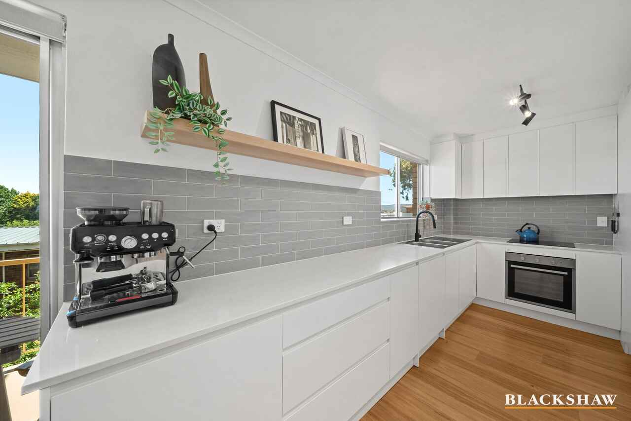 8/3-5 Davison Street Crestwood