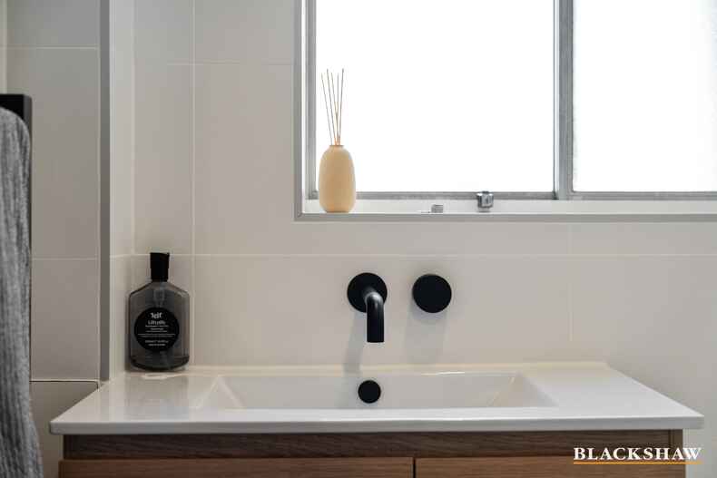 8/3-5 Davison Street Crestwood