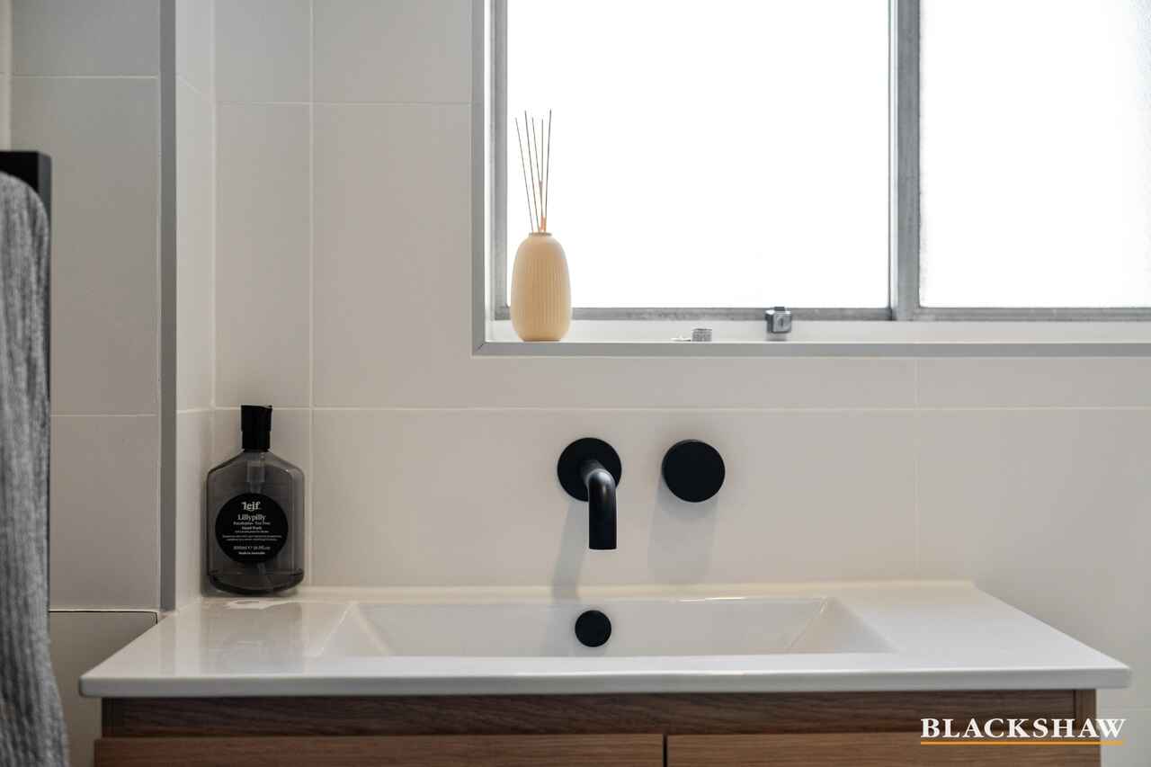 8/3-5 Davison Street Crestwood