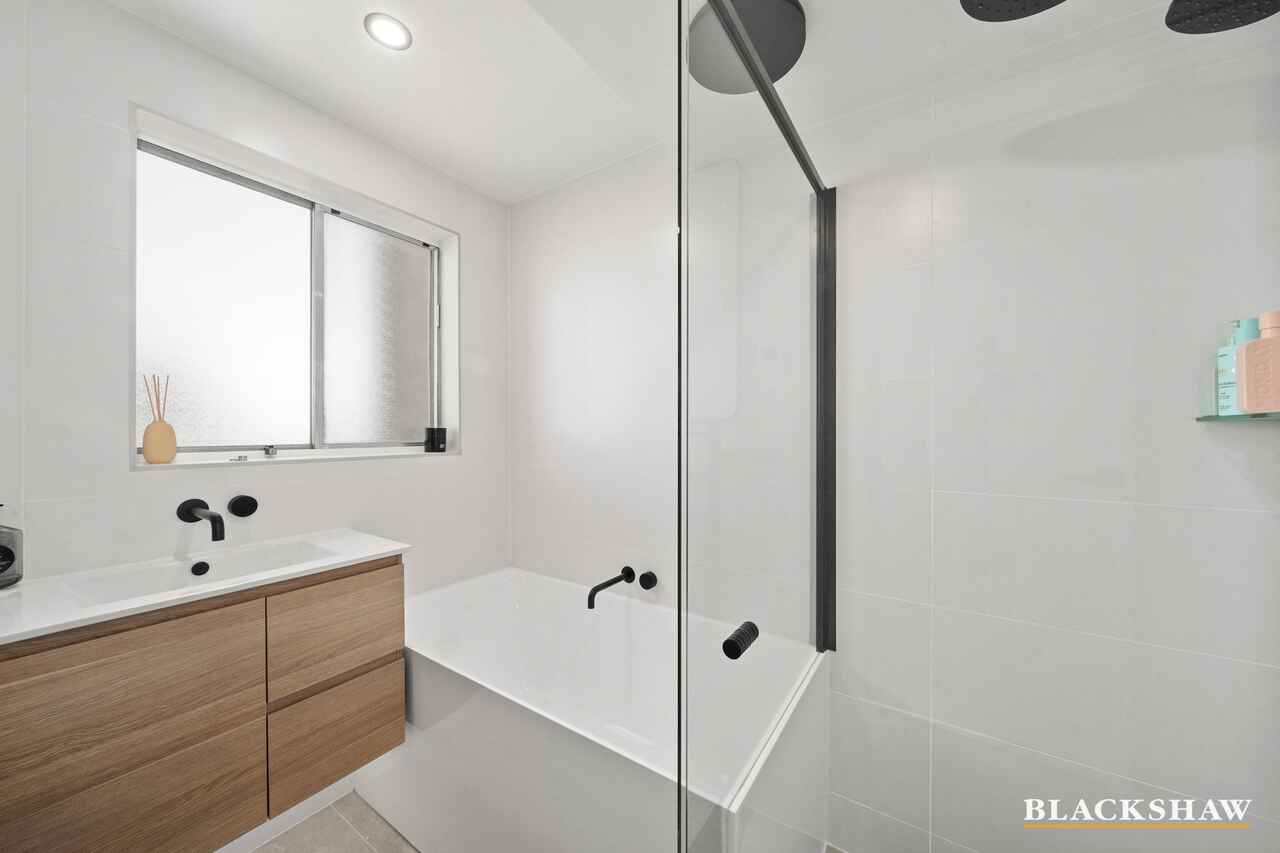 8/3-5 Davison Street Crestwood