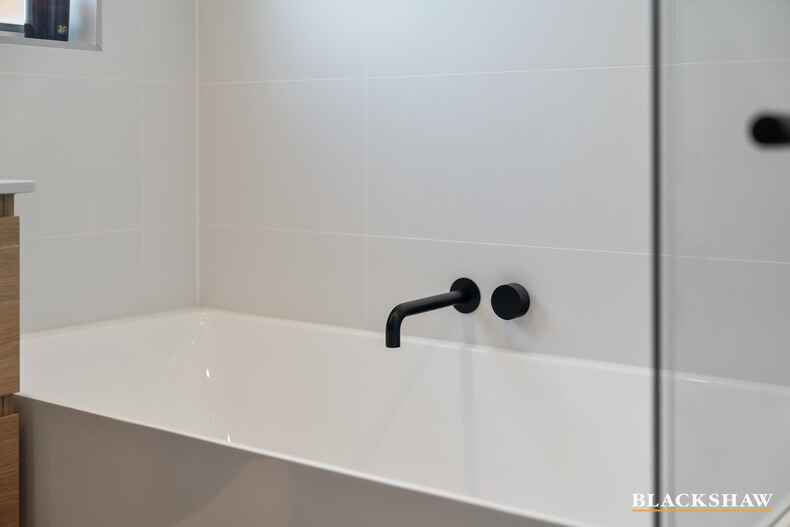 8/3-5 Davison Street Crestwood