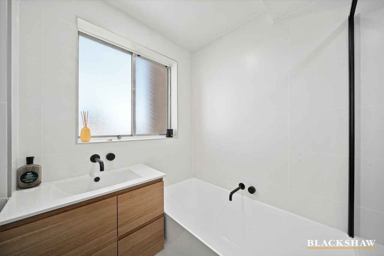 8/3-5 Davison Street Crestwood