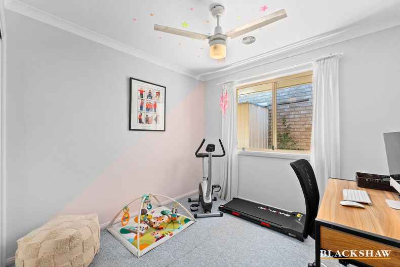 8 Stonehaven Circuit Queanbeyan East