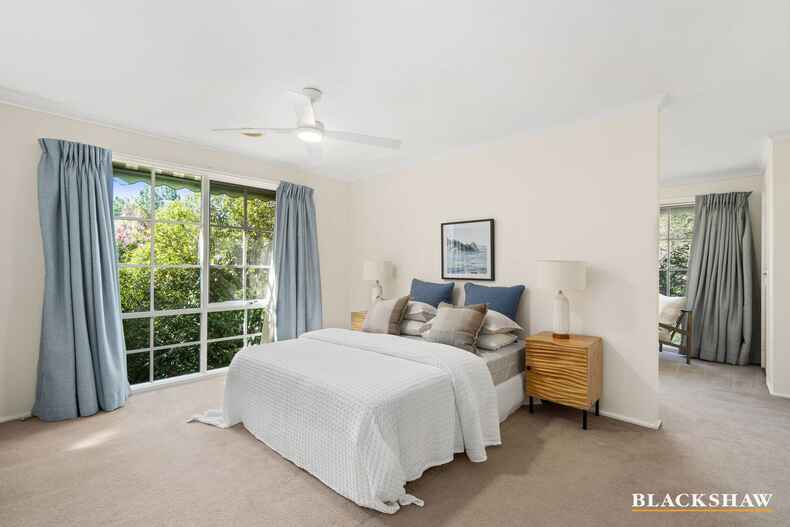 54 Namatjira Drive Stirling