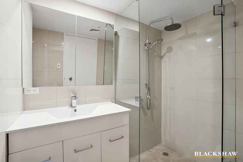 405/2 Marcus Clarke Street City