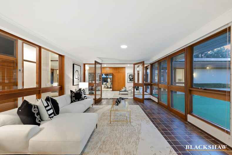 86 Mugga Way Red Hill