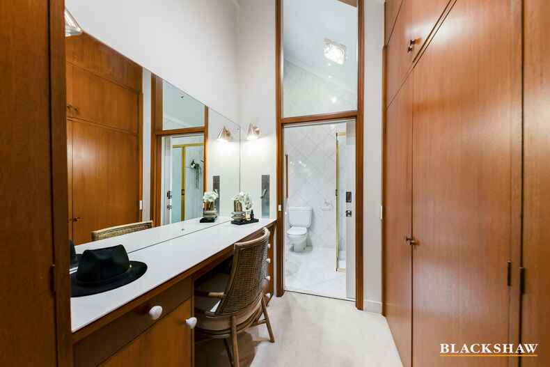 86 Mugga Way Red Hill