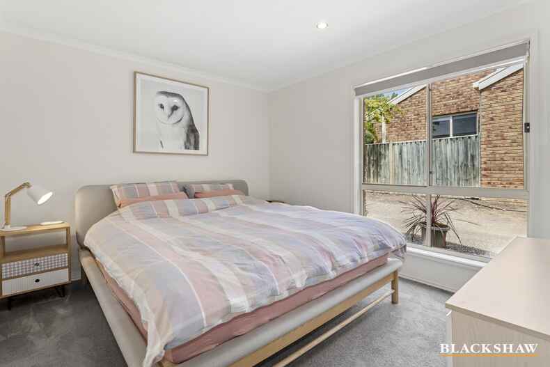 6/80 Britten Jones Drive Holt